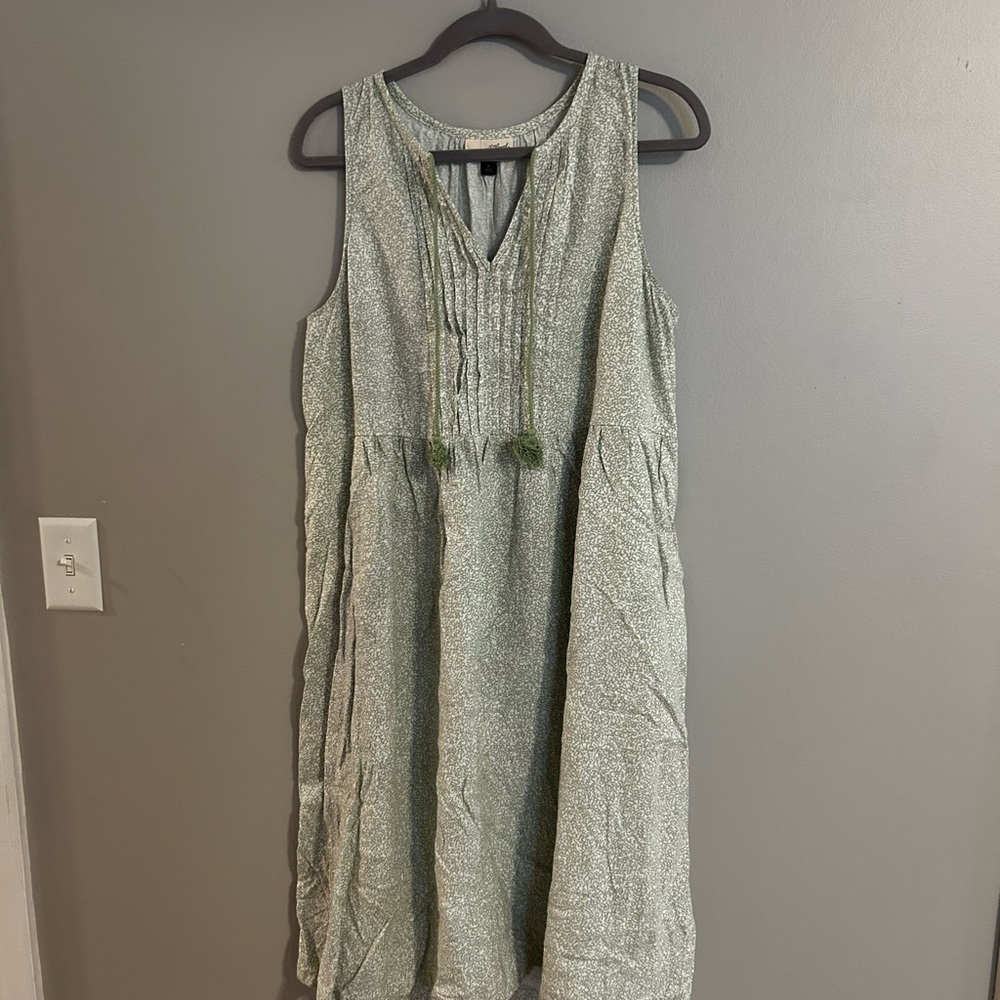 Universal Thread Green Midi Dress